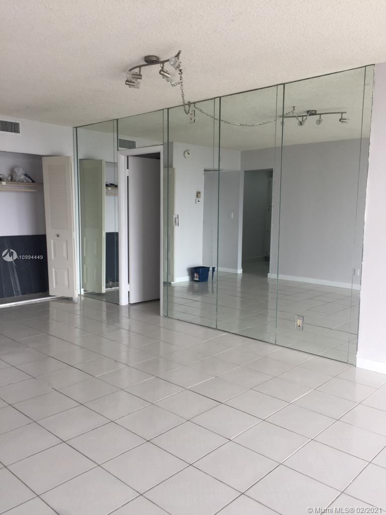 Photo of 20335 Country Club Dr #2004, Aventura, Florida, 33180 -