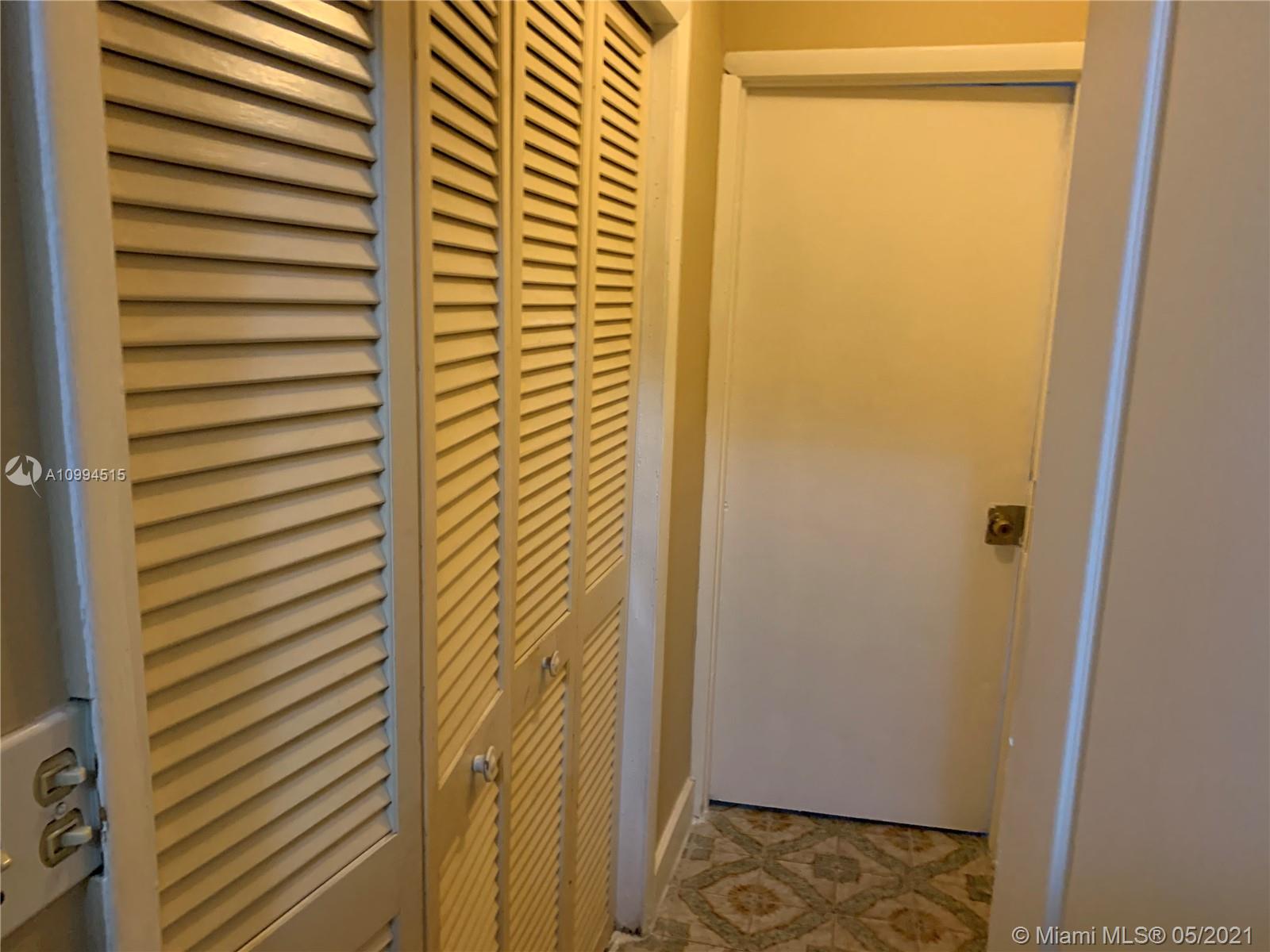 See details / 2051 sq. ft. $ 2021-02-19 0 Photo