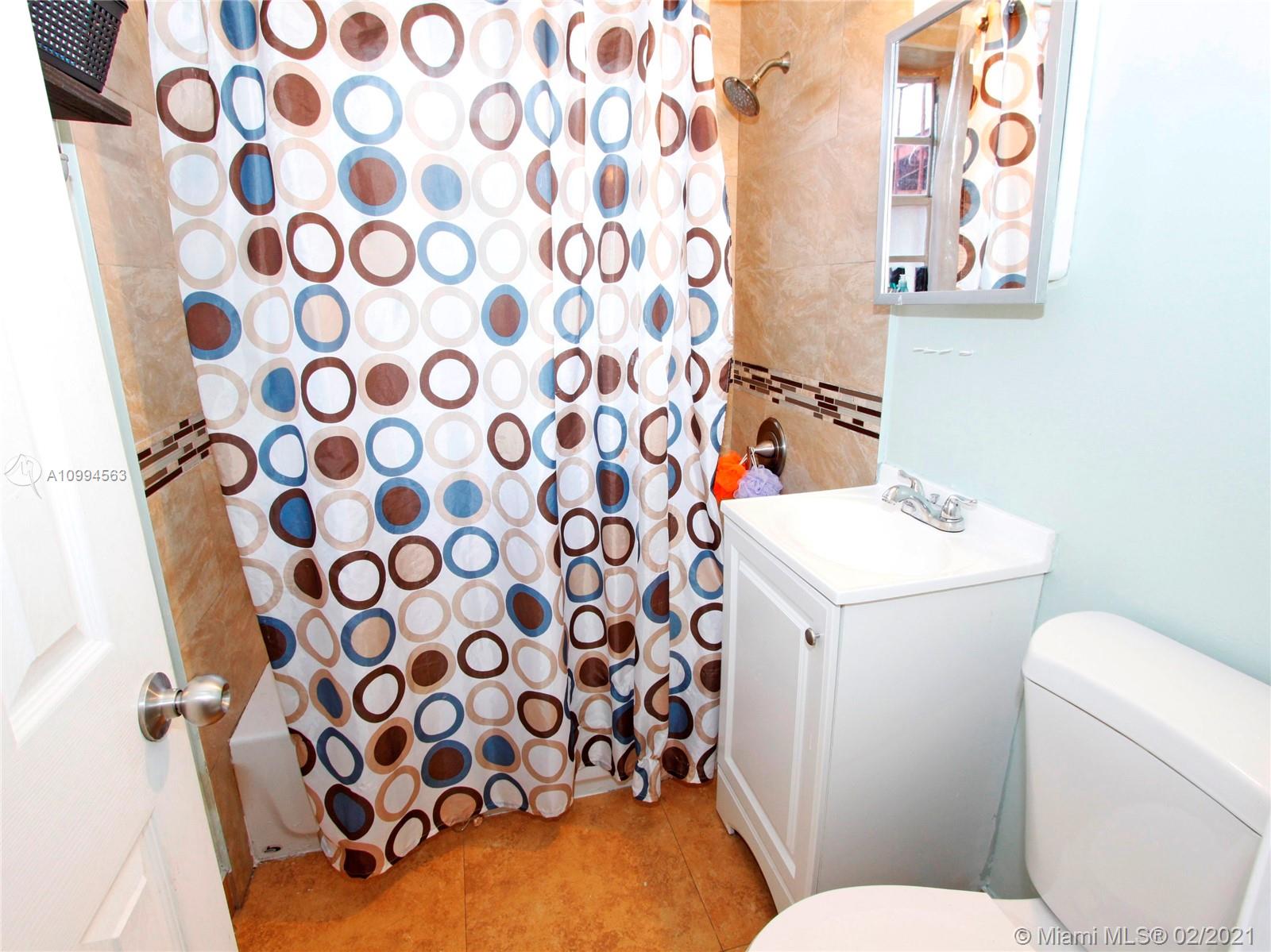 See details / 1816 sq. ft. $ 2021-02-04 0 Photo