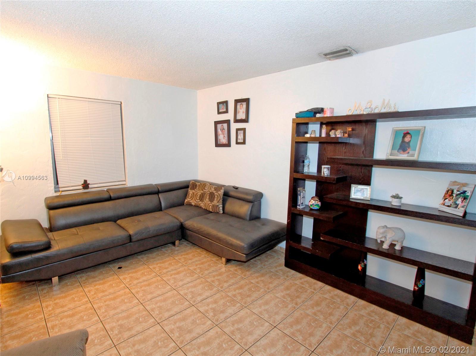 See details / 1816 sq. ft. $ 2021-02-04 0 Photo