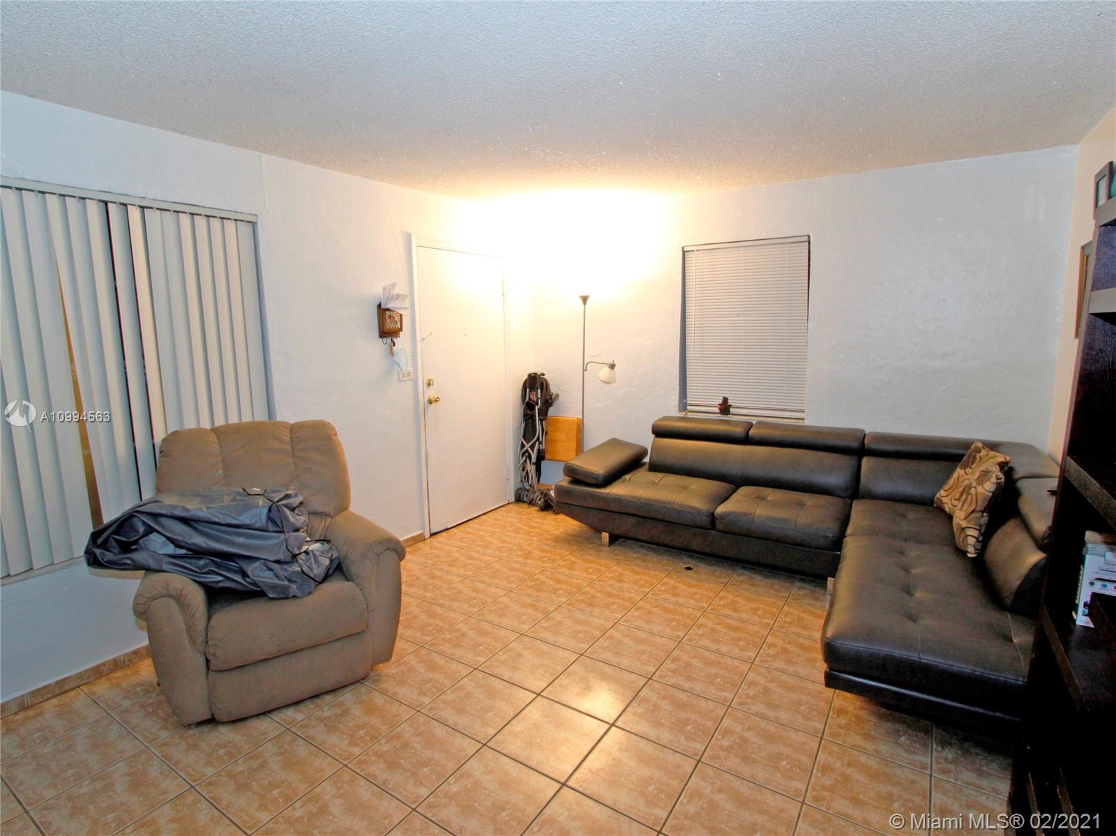 See details / 1816 sq. ft. $ 2021-02-04 0 Photo