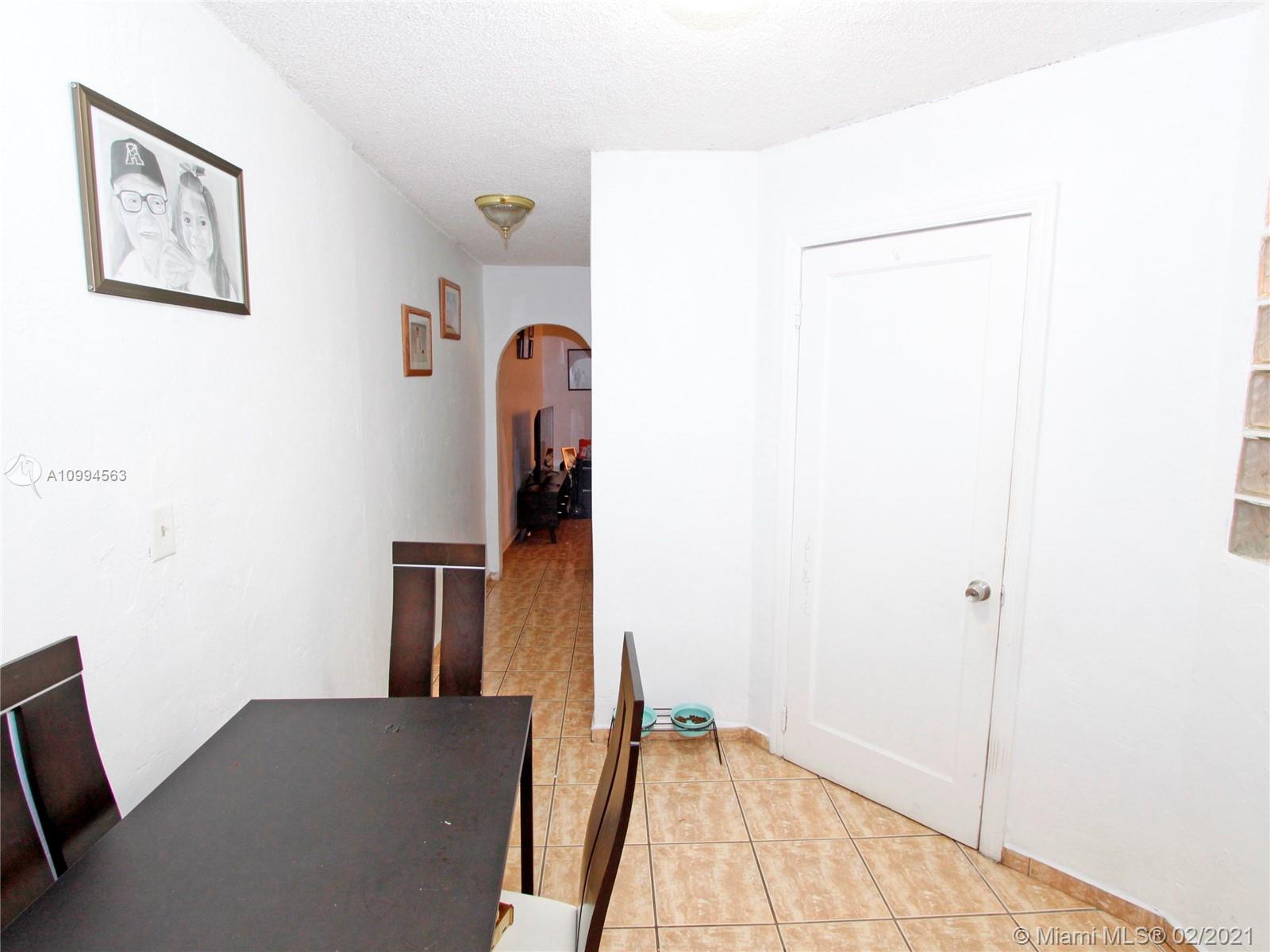 See details / 1816 sq. ft. $ 2021-02-04 0 Photo