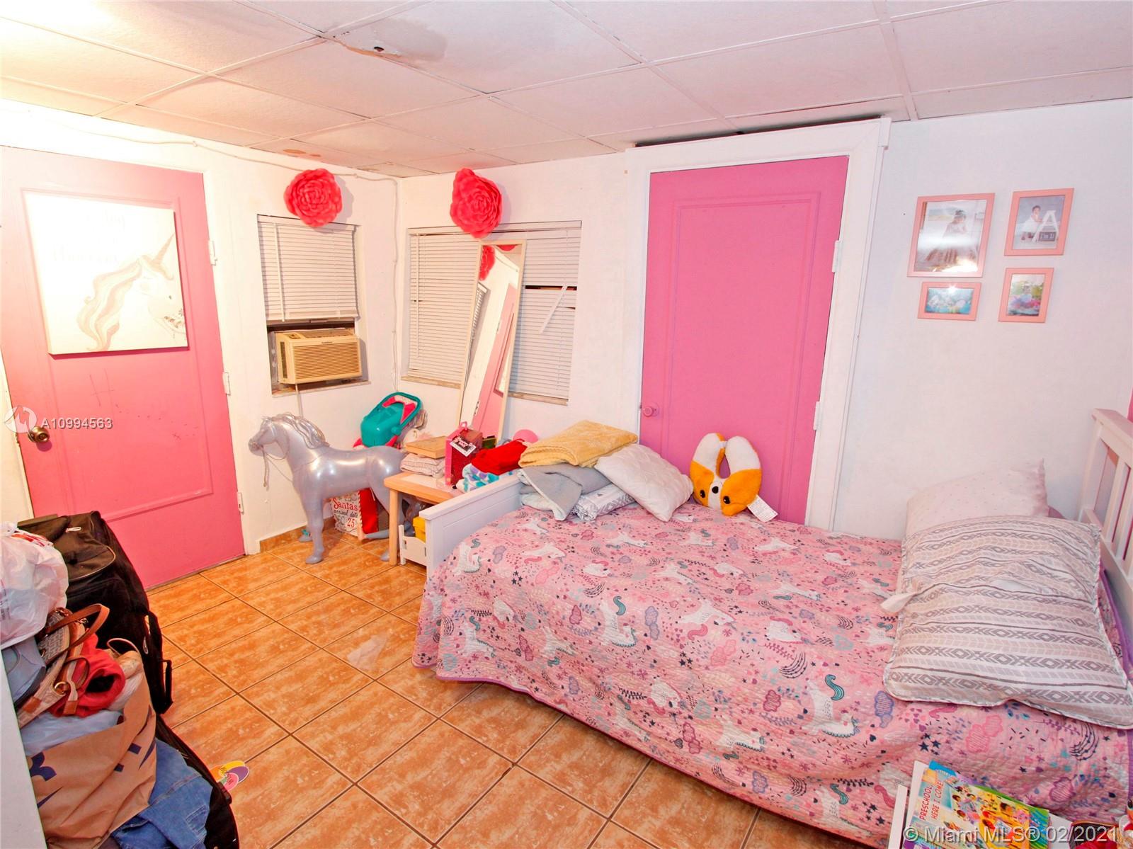 See details / 1816 sq. ft. $ 2021-02-04 0 Photo