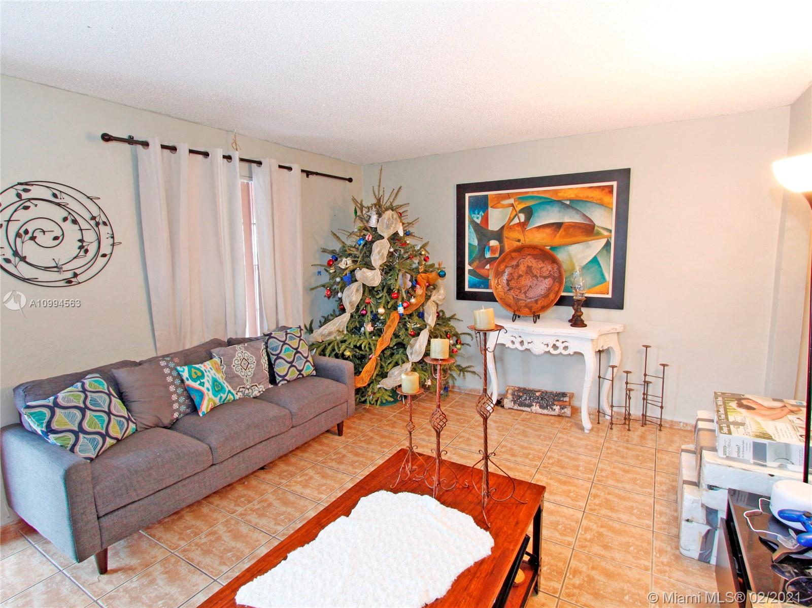 See details / 1816 sq. ft. $ 2021-02-04 0 Photo