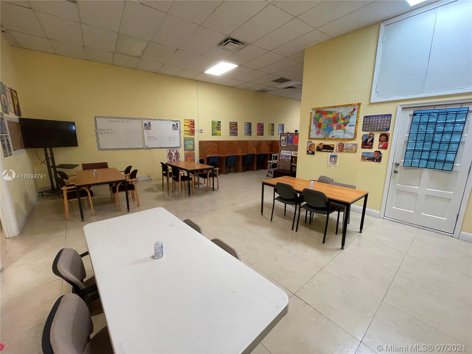 Ver detalles 24-27 / sq. ft. $ 2021-02-05 0 foto