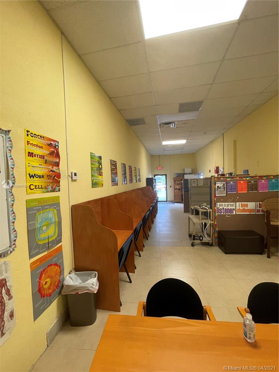 Ver detalles 24-27 / sq. ft. $ 2021-02-05 0 foto
