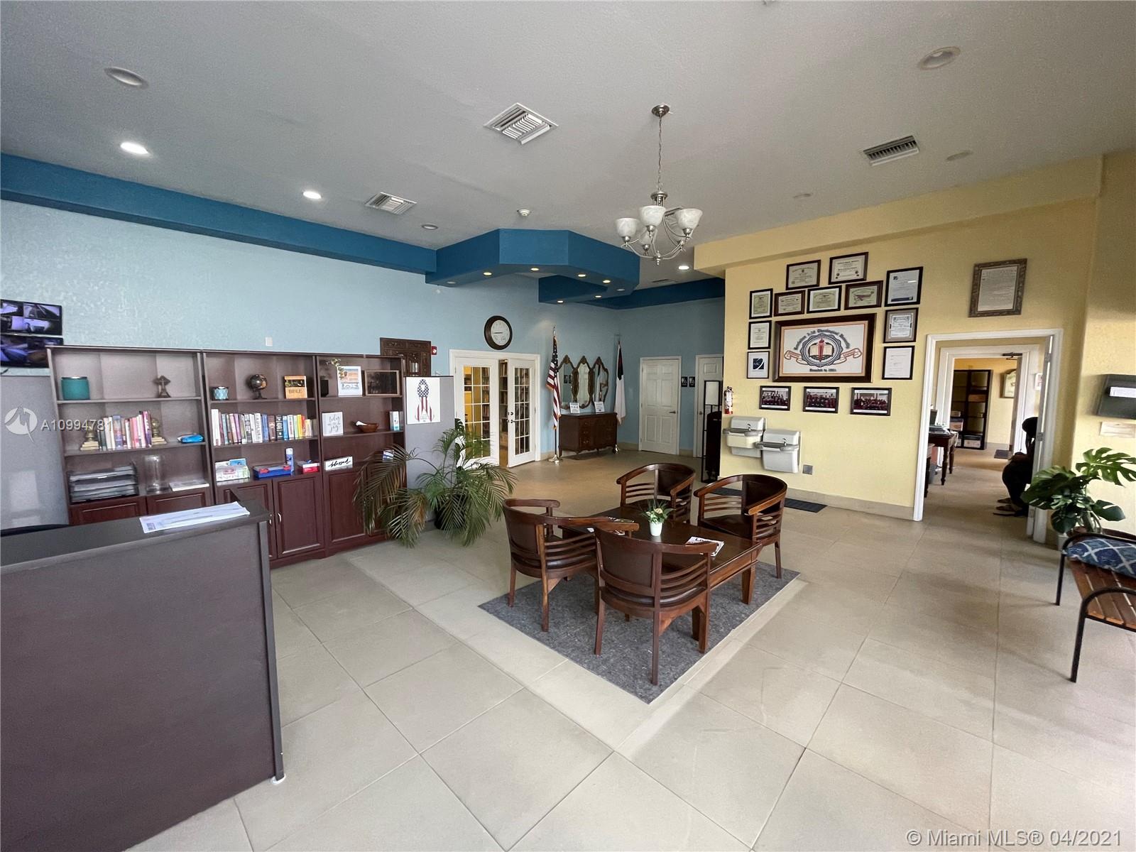 Ver detalles 24-27 / sq. ft. $ 2021-02-05 0 foto