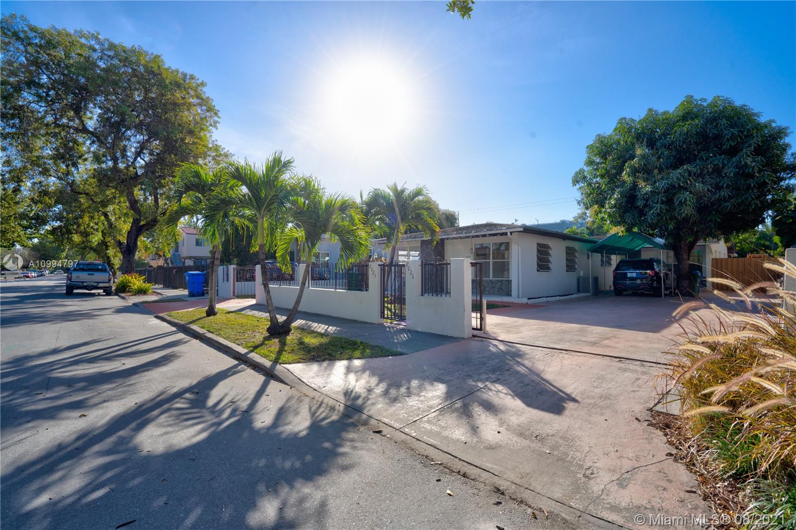 See details / 2375 sq. ft. $ 2021-02-05 0 Photo