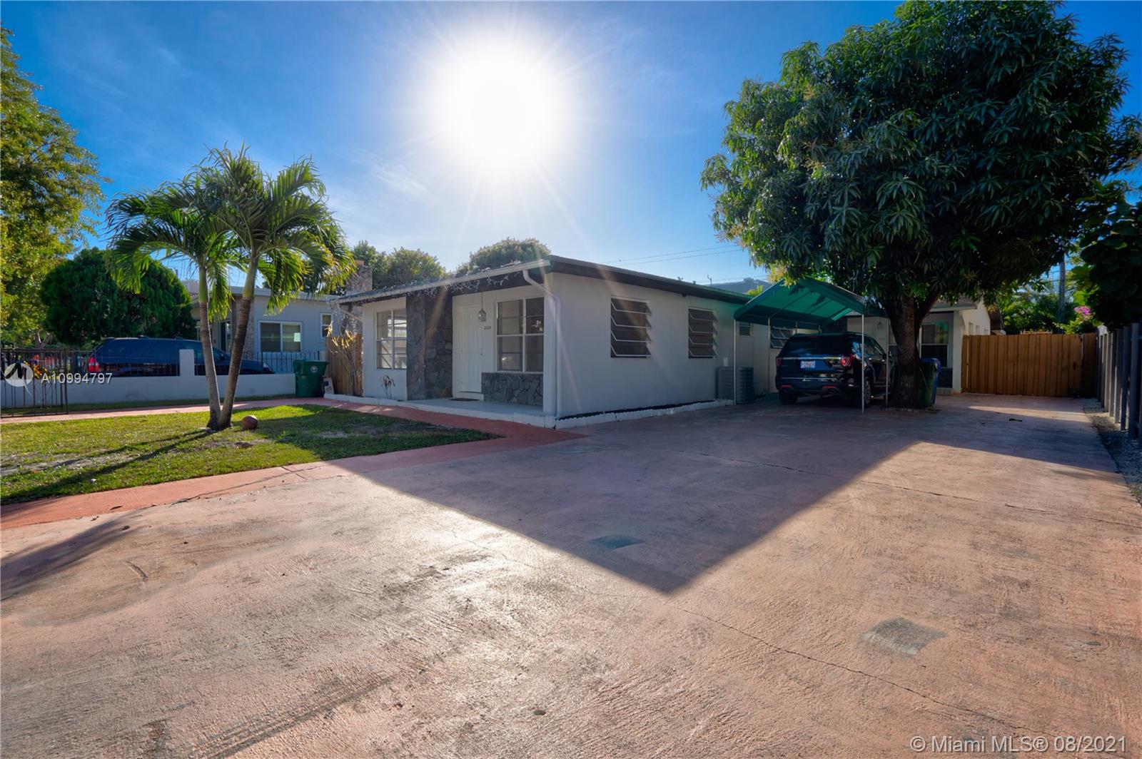 See details / 2375 sq. ft. $ 2021-02-05 0 Photo
