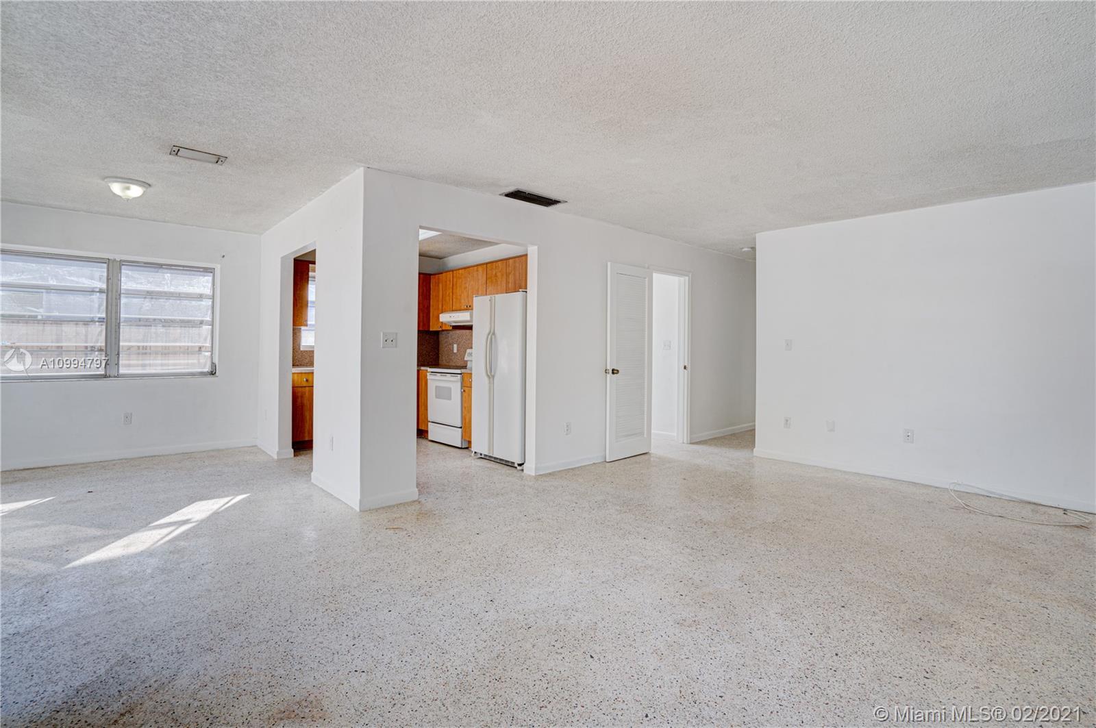 See details / 2375 sq. ft. $ 2021-02-05 0 Photo