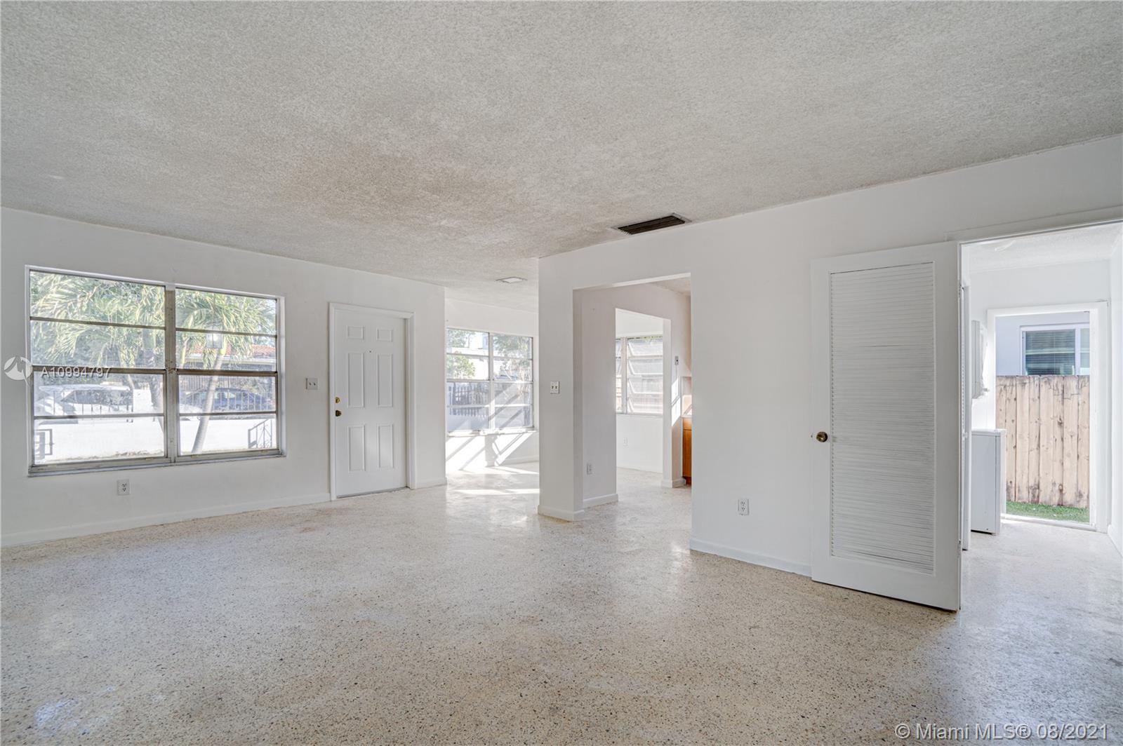 See details / 2375 sq. ft. $ 2021-02-05 0 Photo