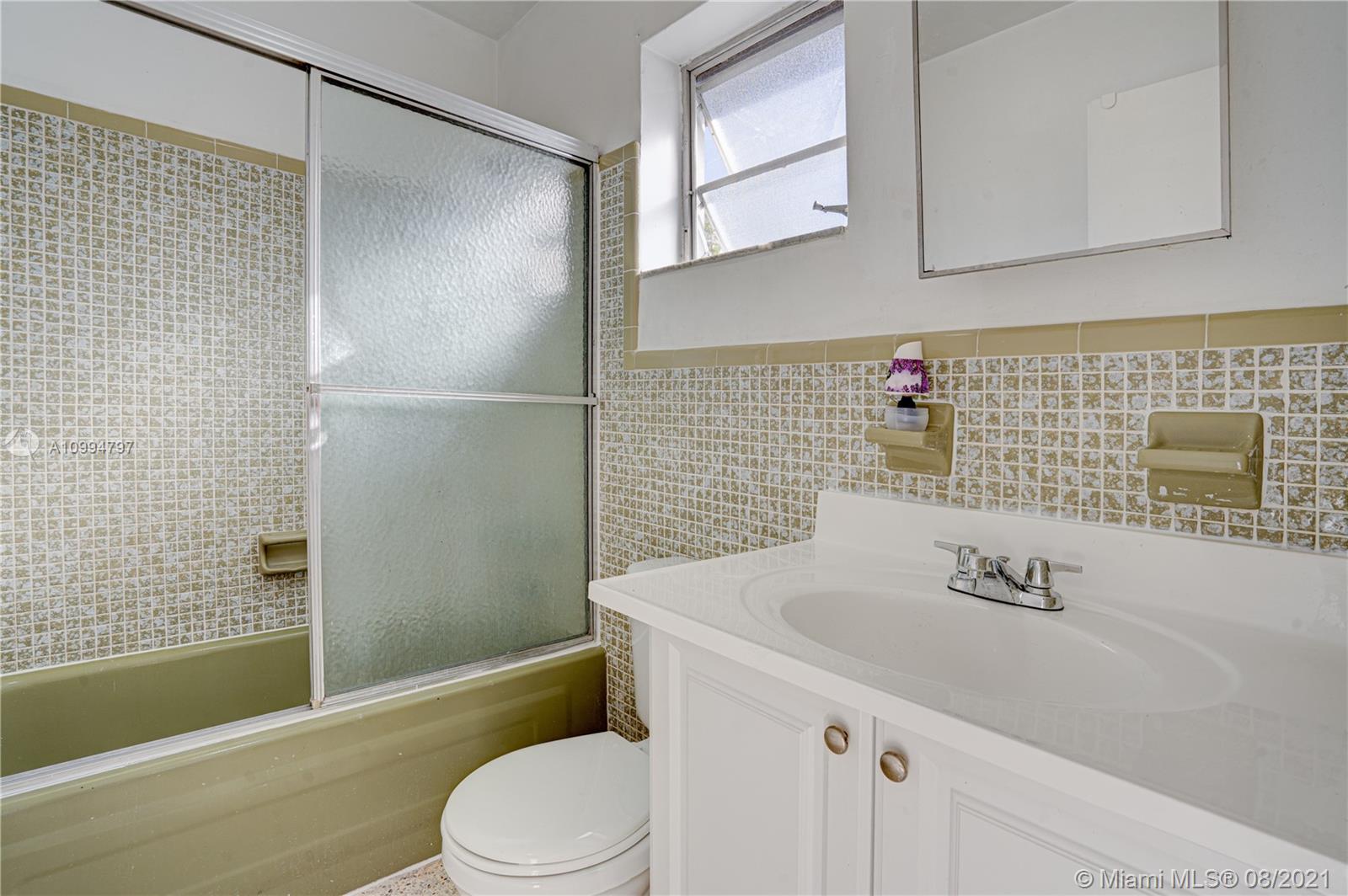 See details / 2375 sq. ft. $ 2021-02-05 0 Photo