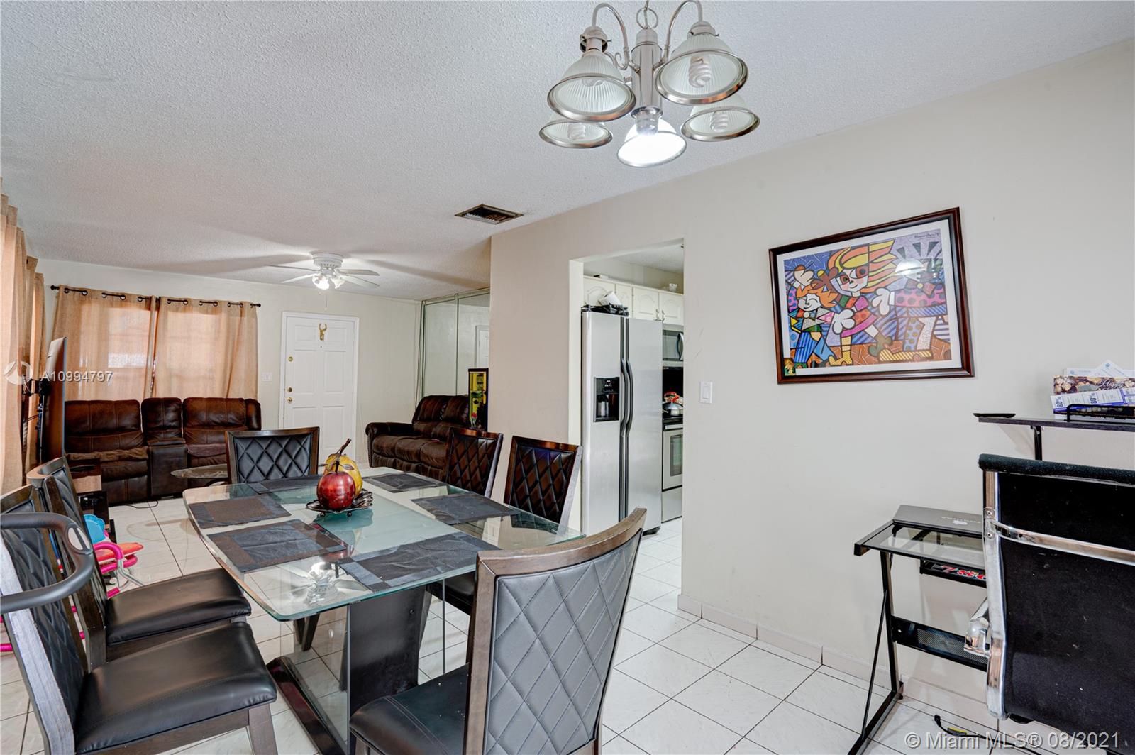 See details / 2375 sq. ft. $ 2021-02-05 0 Photo