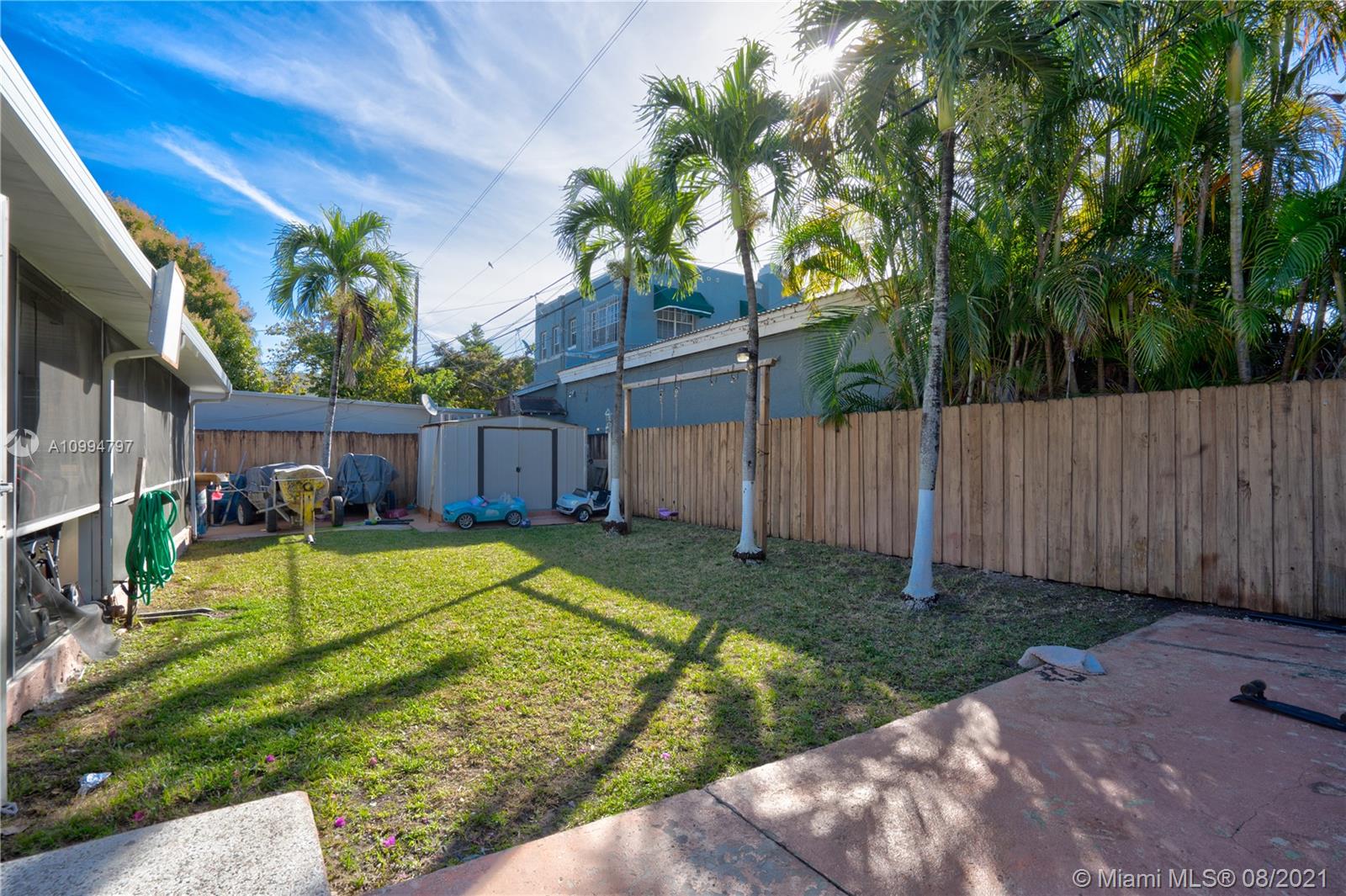 See details / 2375 sq. ft. $ 2021-02-05 0 Photo