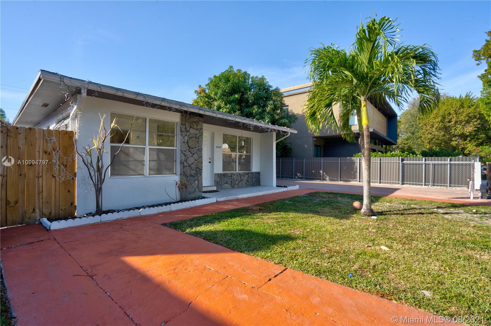 See details / 2375 sq. ft. $ 2021-02-05 0 Photo