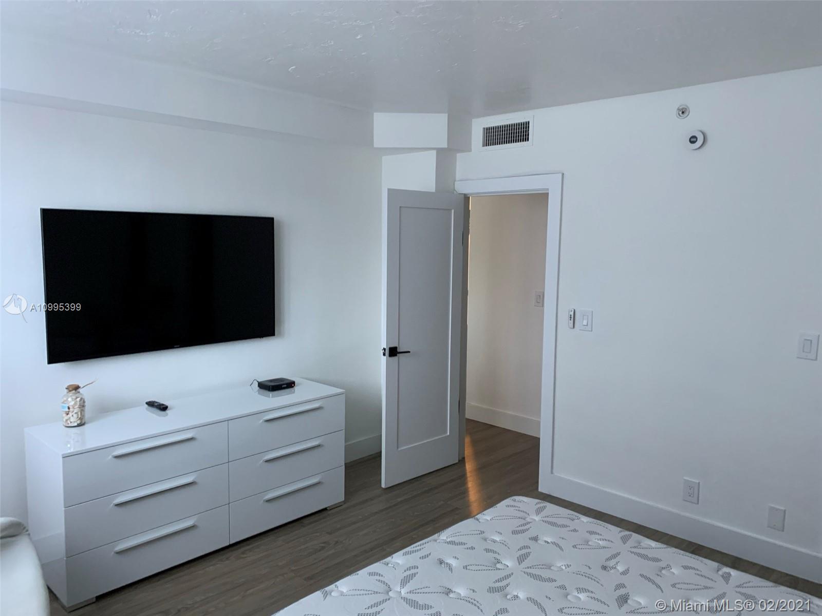 Photo of 3001 Ocean Dr #117, Hollywood, Florida, 33019 -