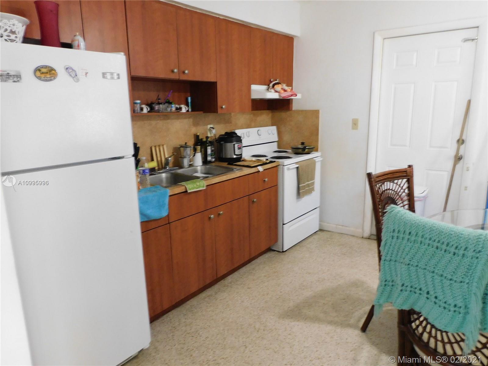 See details / 1836 sq. ft. $ 2021-02-08 0 Photo