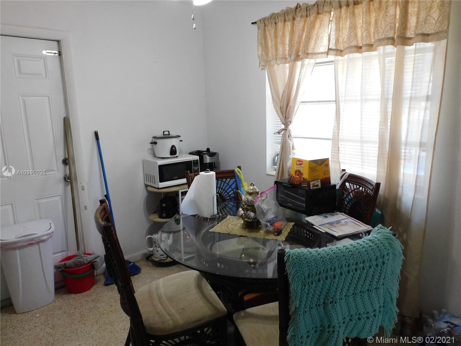 See details / 1836 sq. ft. $ 2021-02-08 0 Photo