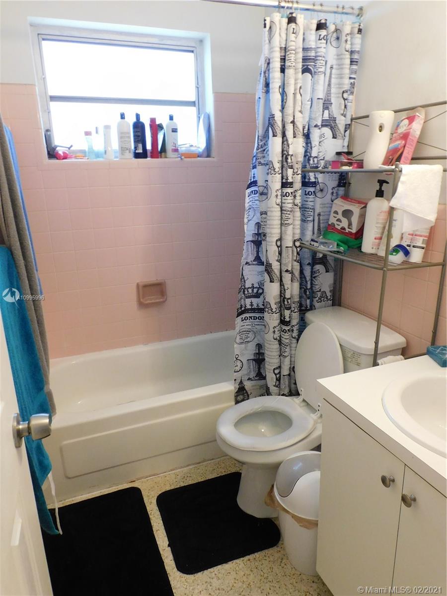 See details / 1836 sq. ft. $ 2021-02-08 0 Photo