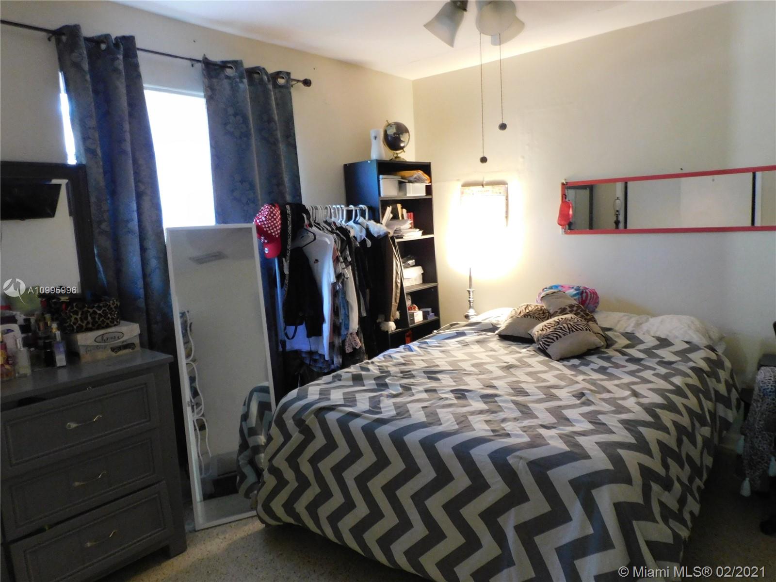 See details / 1836 sq. ft. $ 2021-02-08 0 Photo