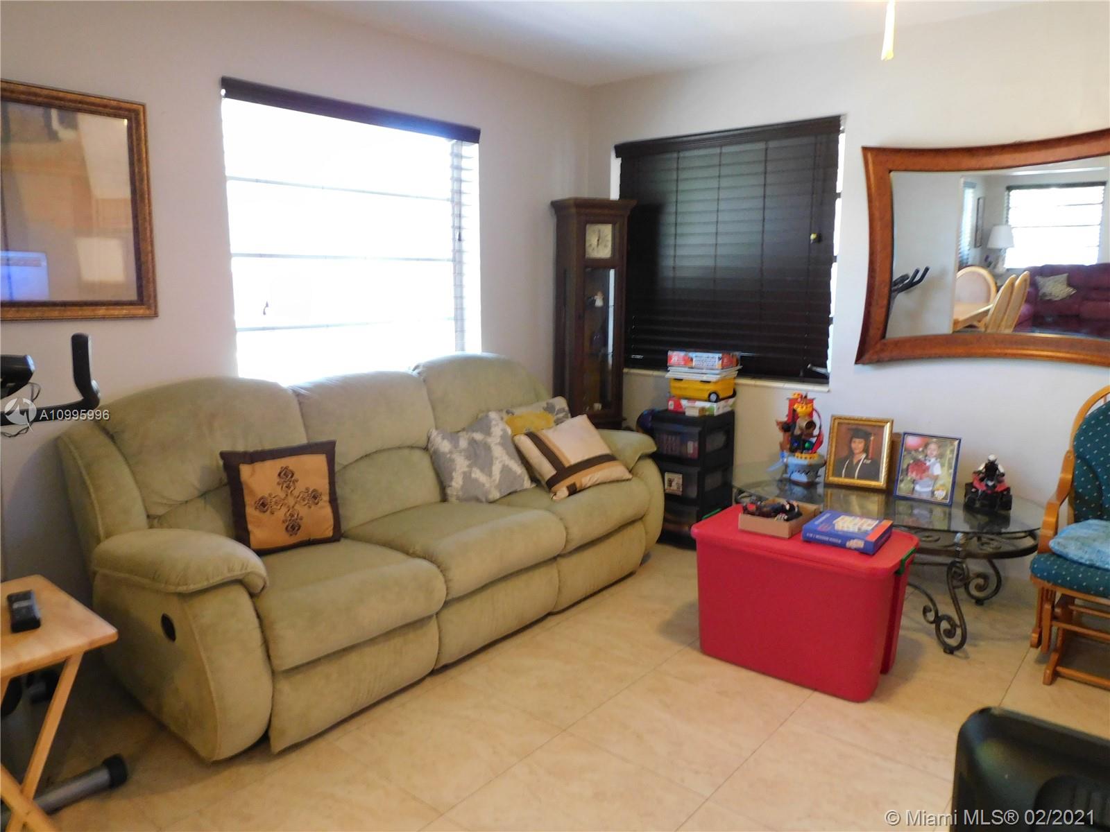See details / 1836 sq. ft. $ 2021-02-08 0 Photo