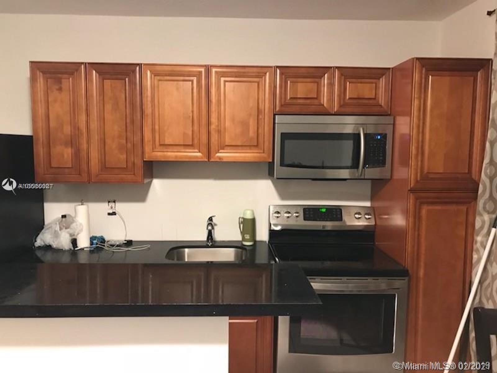 Ver detalles / 2511 sq. ft. $ 2021-02-08 0 foto