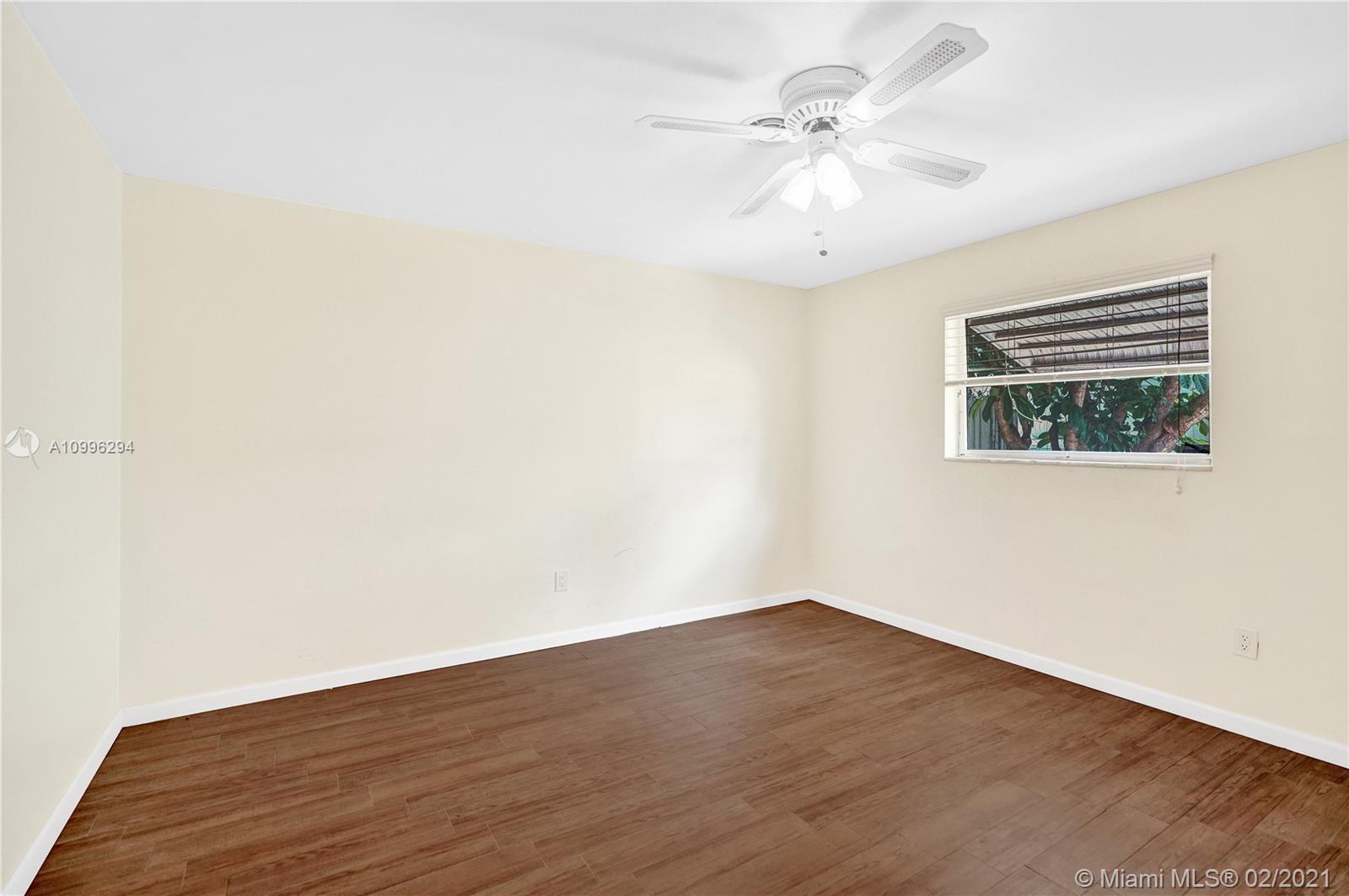 See details / 2832 sq. ft. $ 2021-02-08 0 Photo