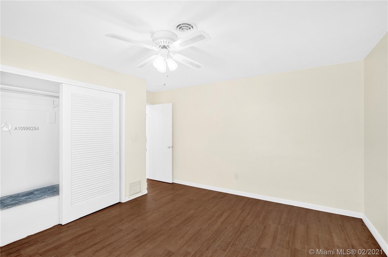 See details / 2832 sq. ft. $ 2021-02-08 0 Photo