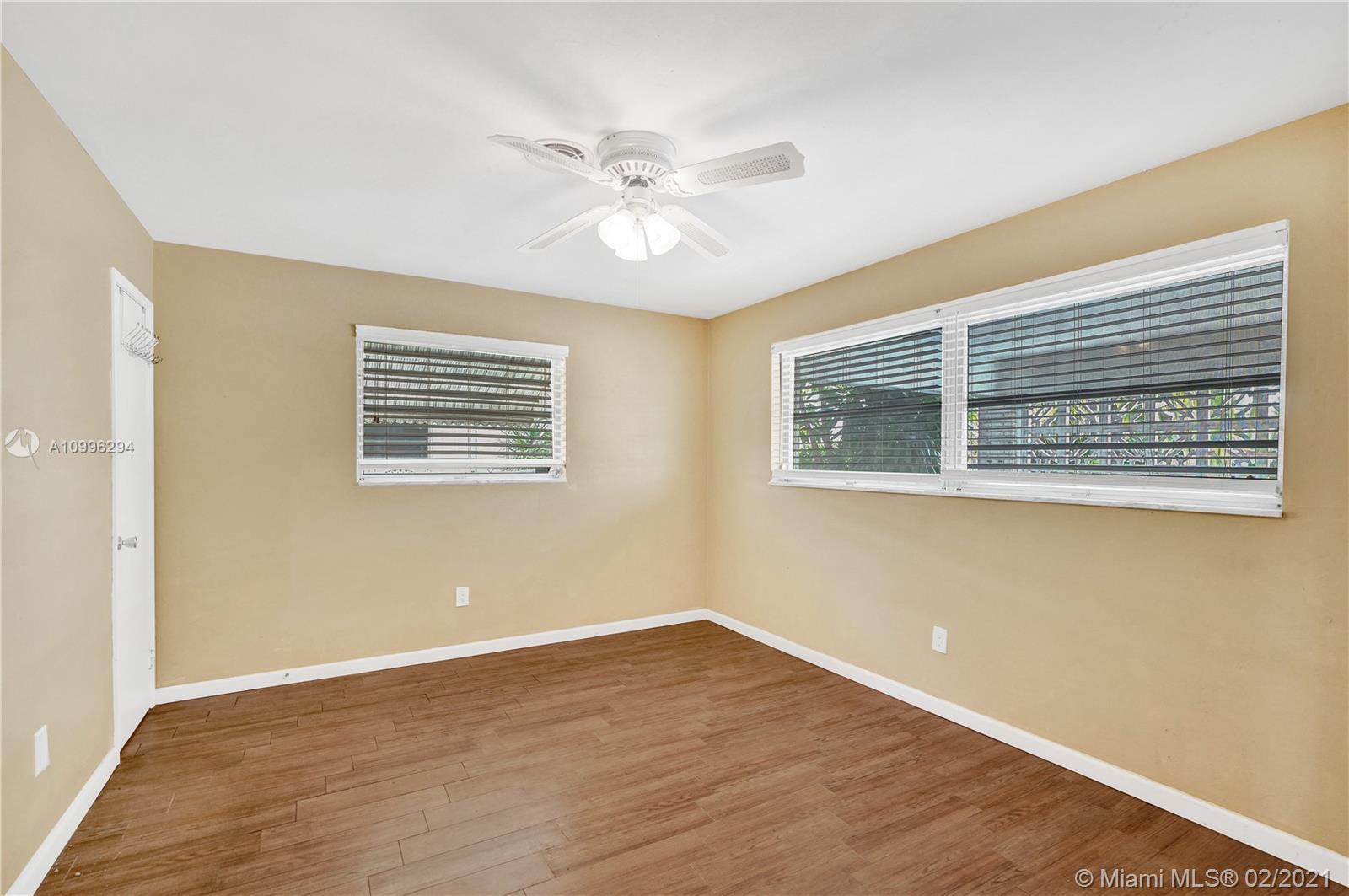See details / 2832 sq. ft. $ 2021-02-08 0 Photo