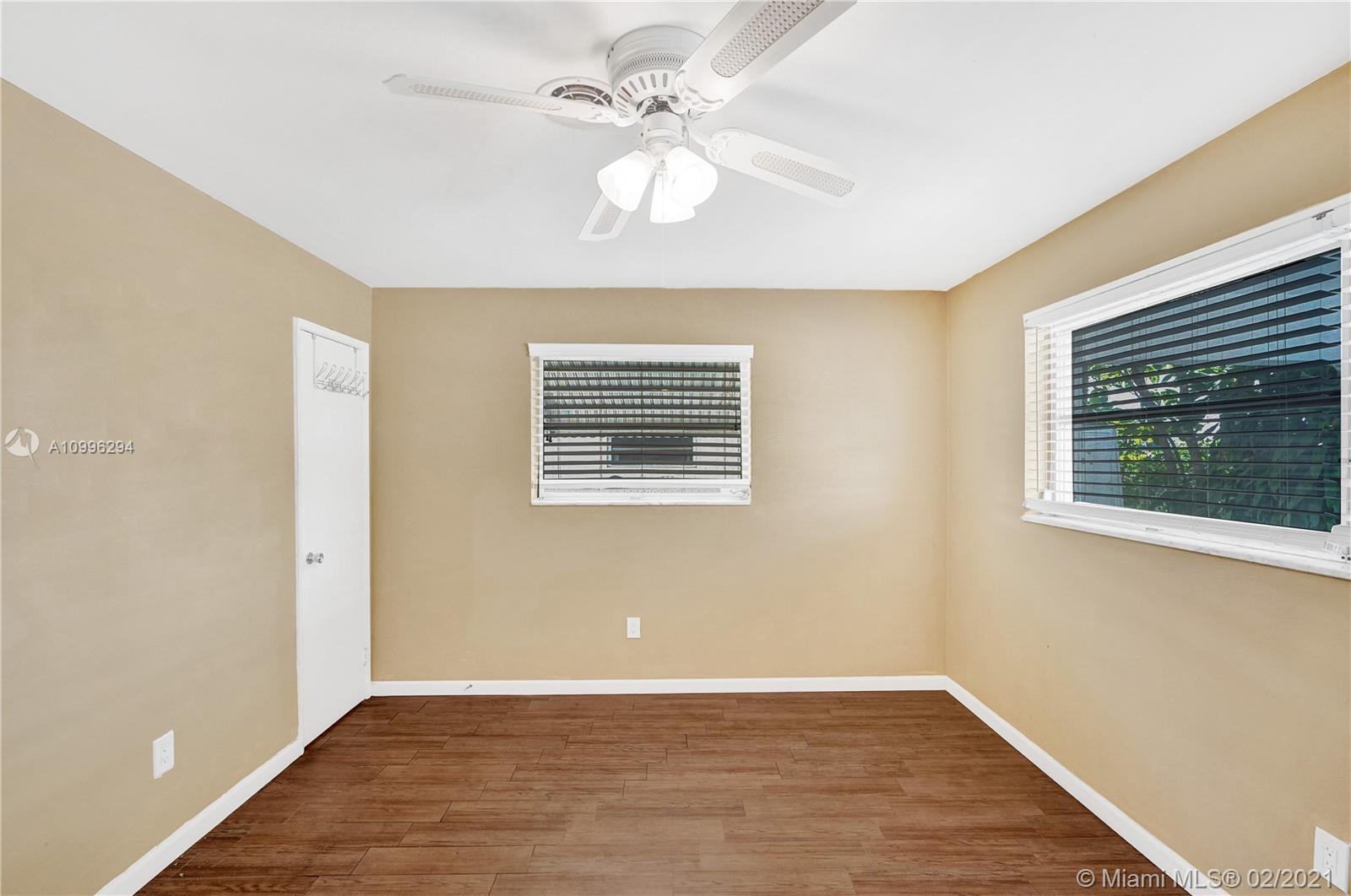 See details / 2832 sq. ft. $ 2021-02-08 0 Photo