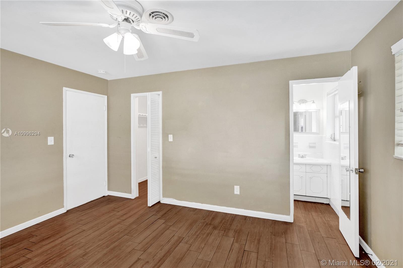 See details / 2832 sq. ft. $ 2021-02-08 0 Photo