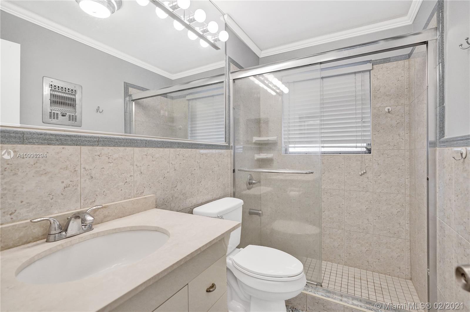 See details / 2832 sq. ft. $ 2021-02-08 0 Photo
