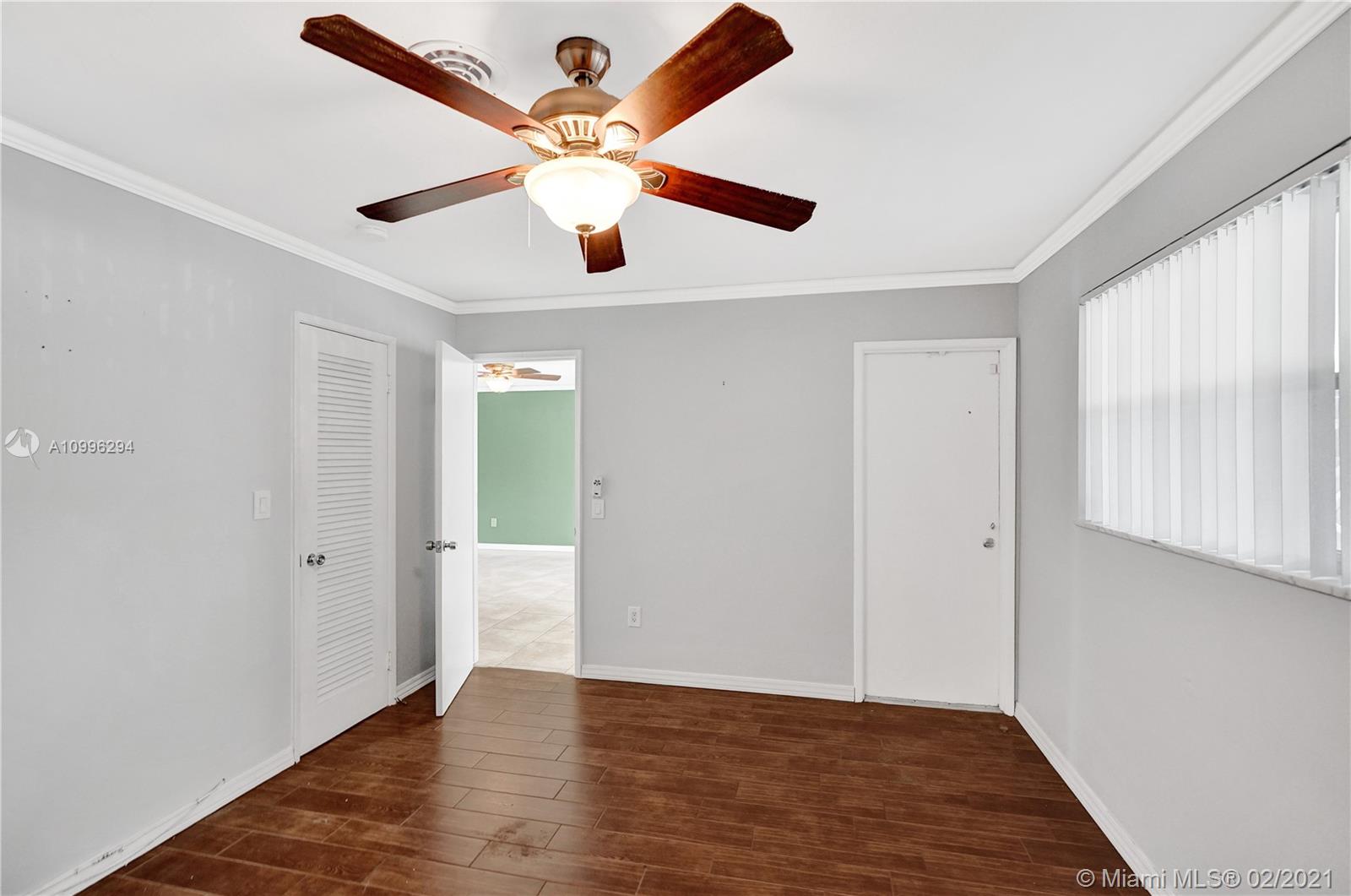 See details / 2832 sq. ft. $ 2021-02-08 0 Photo