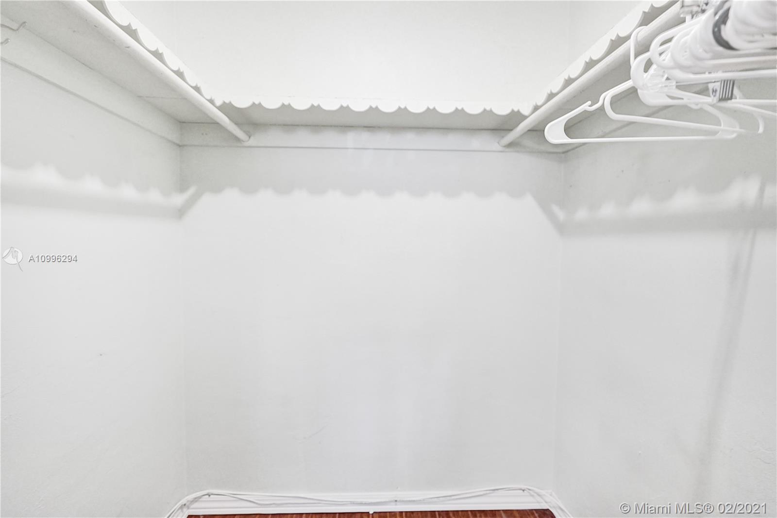 See details / 2832 sq. ft. $ 2021-02-08 0 Photo