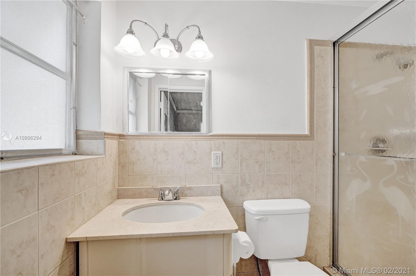 See details / 2832 sq. ft. $ 2021-02-08 0 Photo