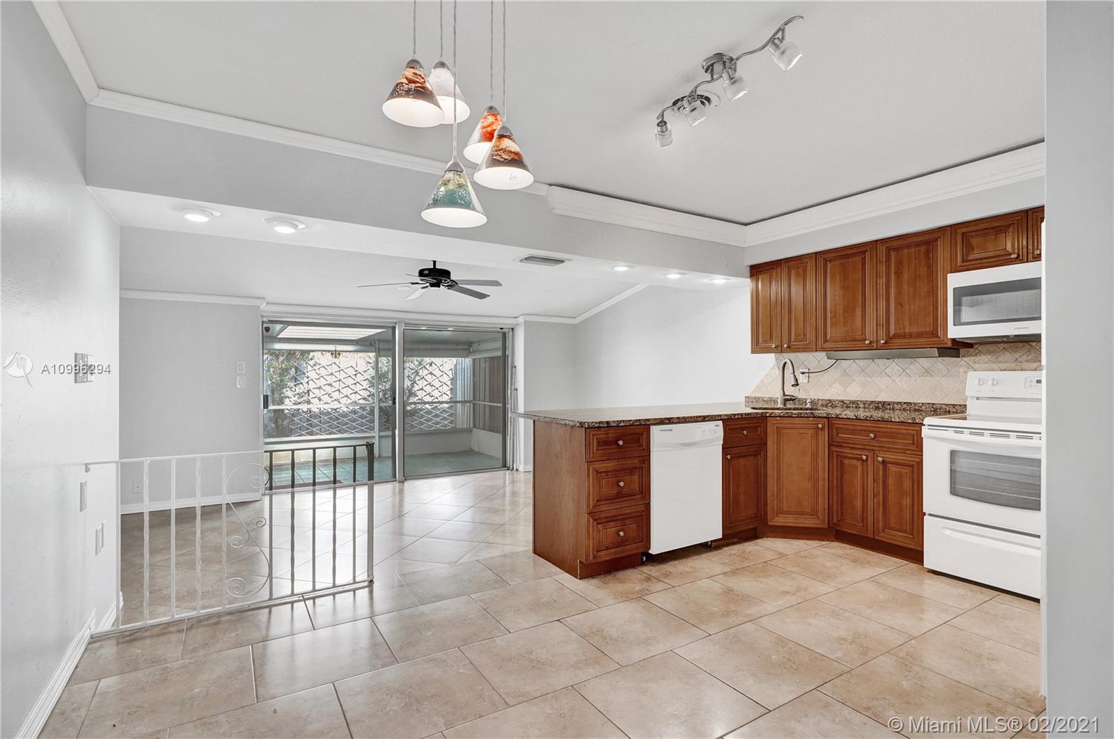 See details / 2832 sq. ft. $ 2021-02-08 0 Photo