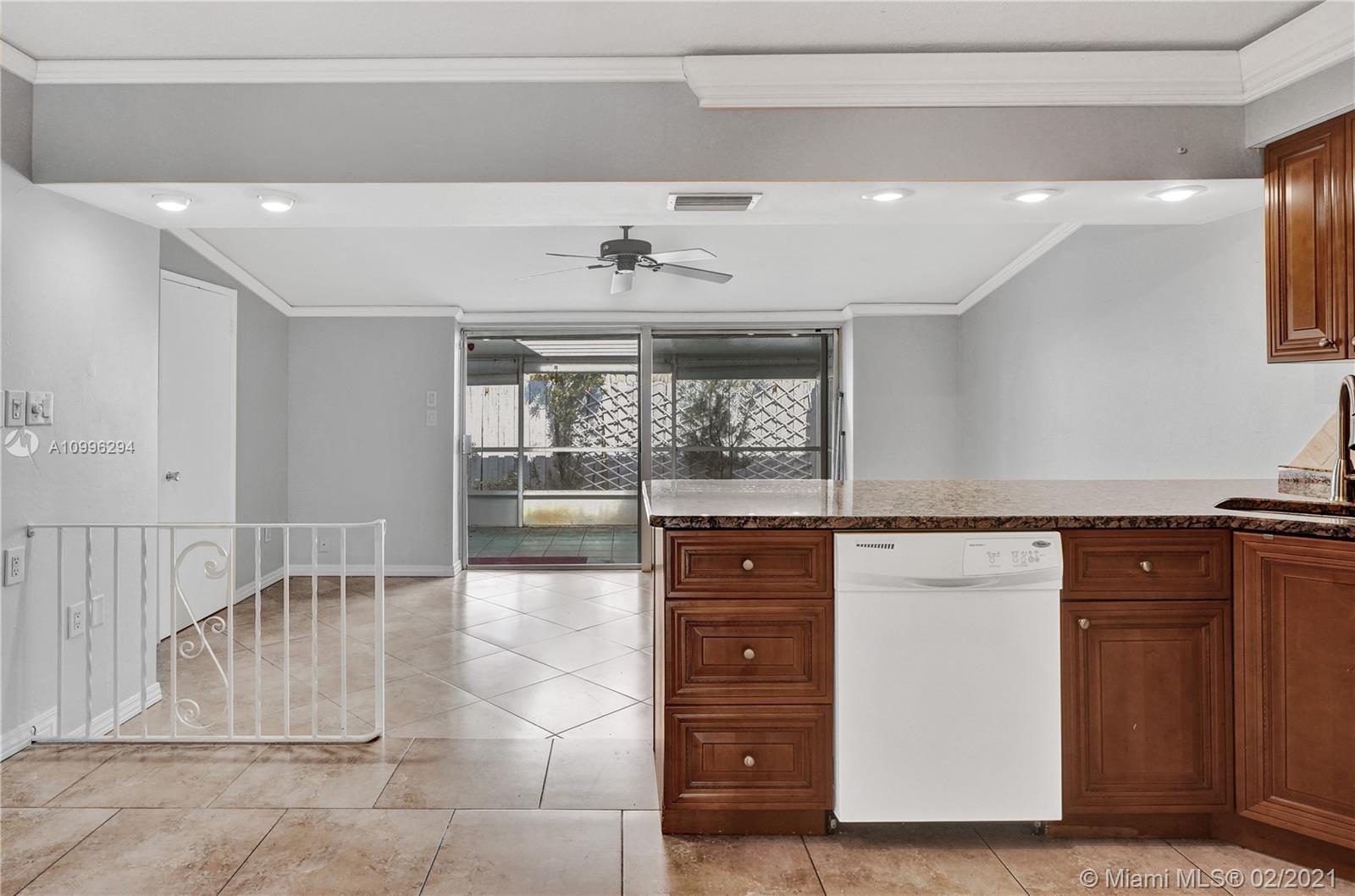 See details / 2832 sq. ft. $ 2021-02-08 0 Photo