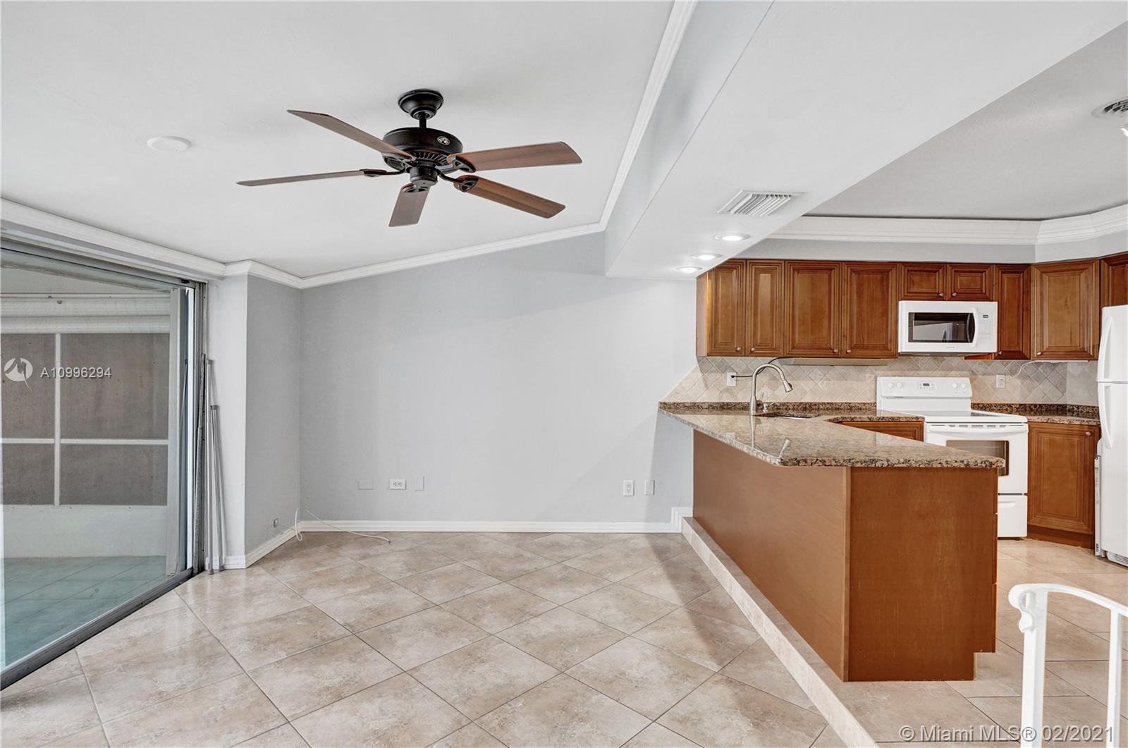See details / 2832 sq. ft. $ 2021-02-08 0 Photo