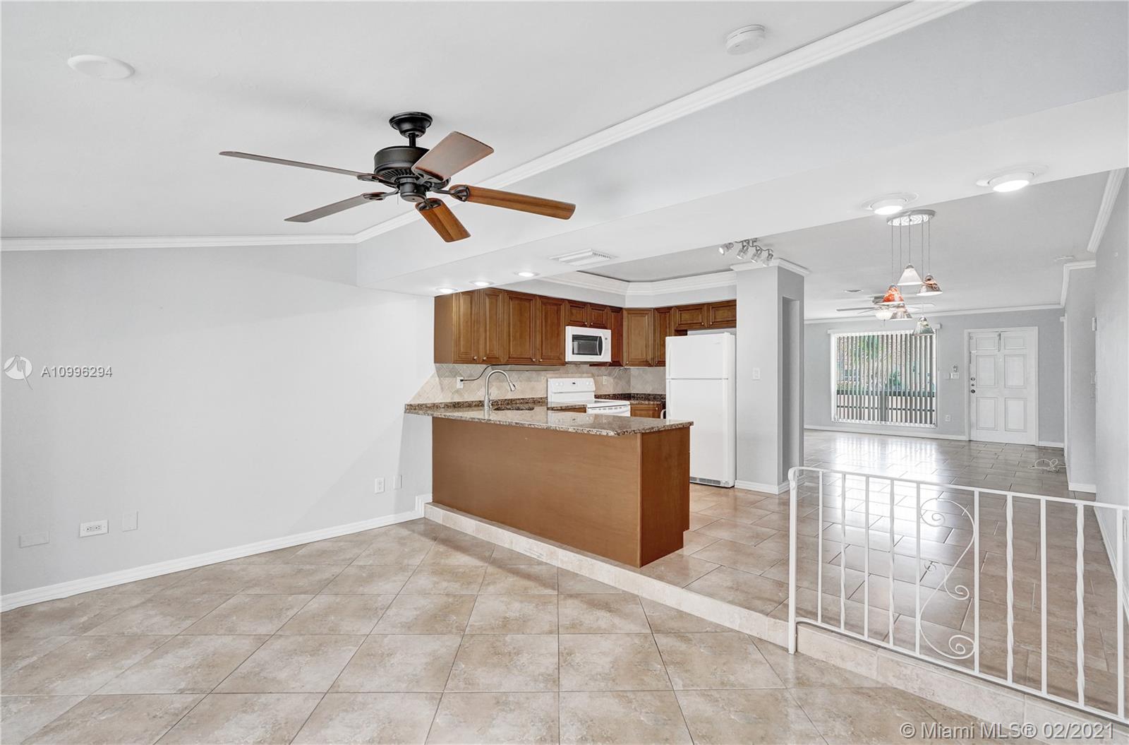 See details / 2832 sq. ft. $ 2021-02-08 0 Photo