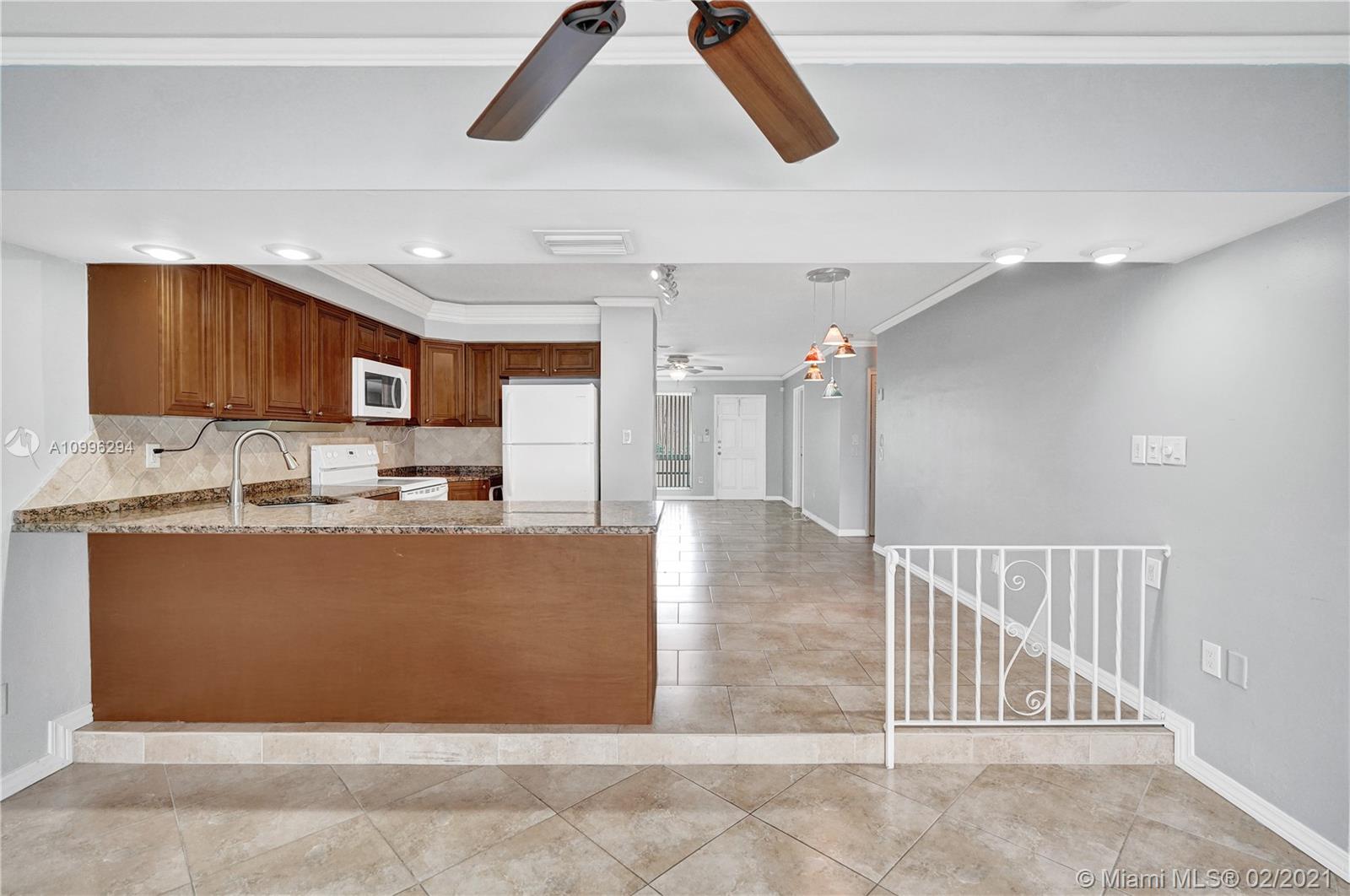 See details / 2832 sq. ft. $ 2021-02-08 0 Photo