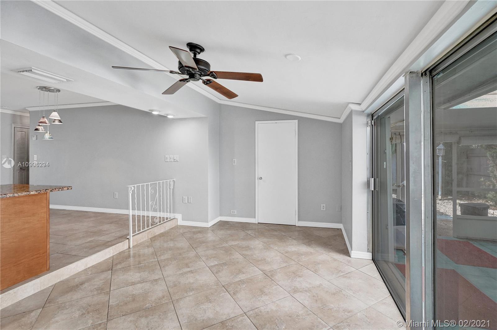 See details / 2832 sq. ft. $ 2021-02-08 0 Photo