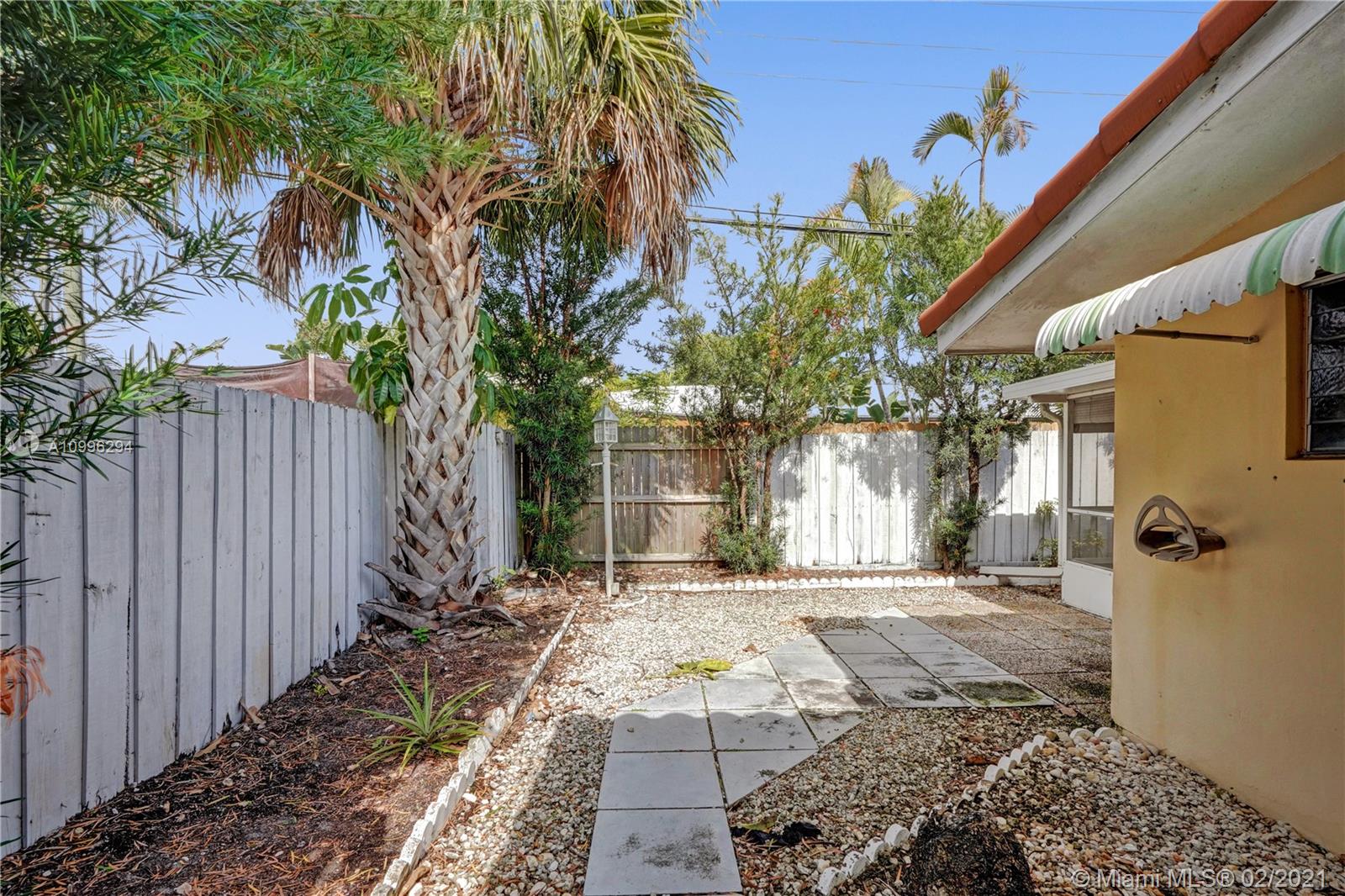 See details / 2832 sq. ft. $ 2021-02-08 0 Photo