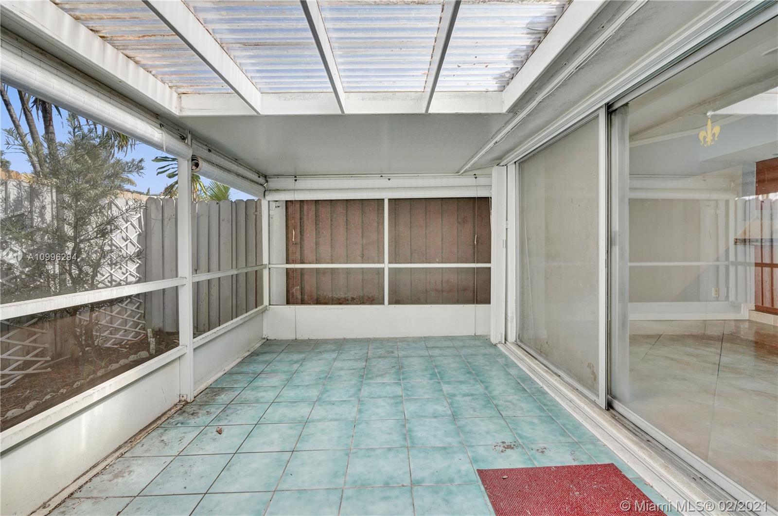 See details / 2832 sq. ft. $ 2021-02-08 0 Photo