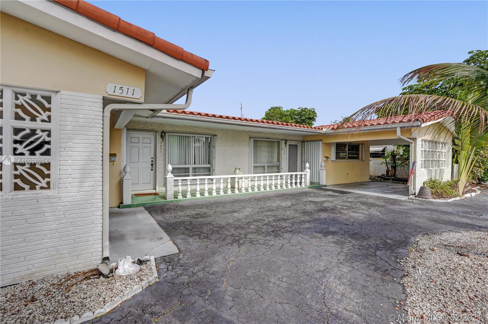 See details / 2832 sq. ft. $ 2021-02-08 0 Photo