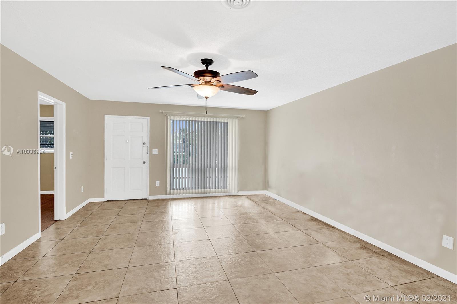 See details / 2832 sq. ft. $ 2021-02-08 0 Photo