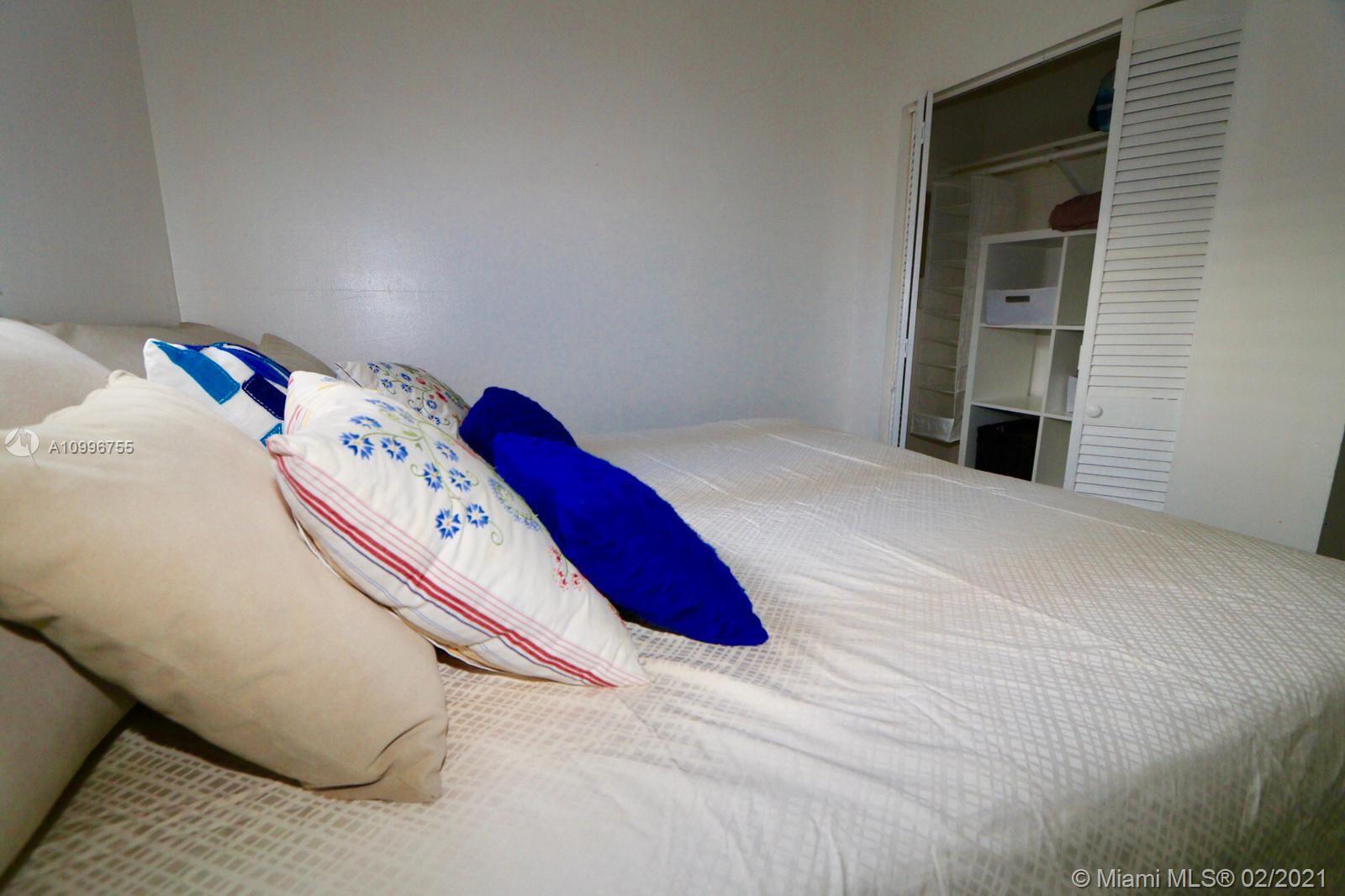 See details / 1370 sq. ft. $ 2021-02-09 0 Photo
