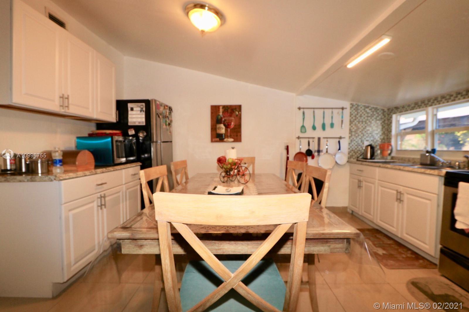 See details / 1370 sq. ft. $ 2021-02-09 0 Photo