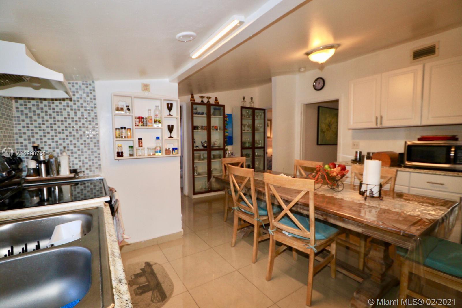 See details / 1370 sq. ft. $ 2021-02-09 0 Photo