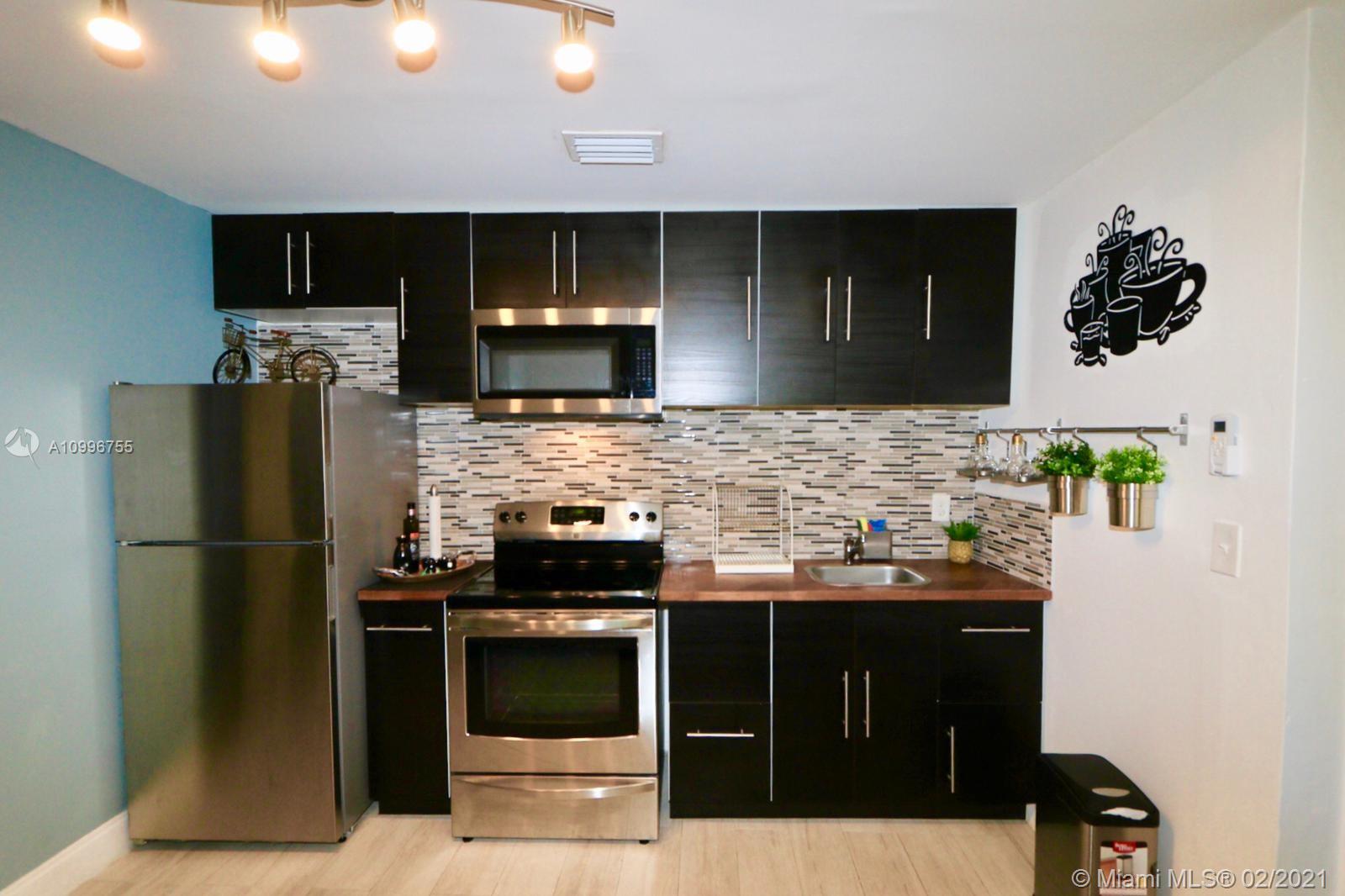 See details / 1370 sq. ft. $ 2021-02-09 0 Photo