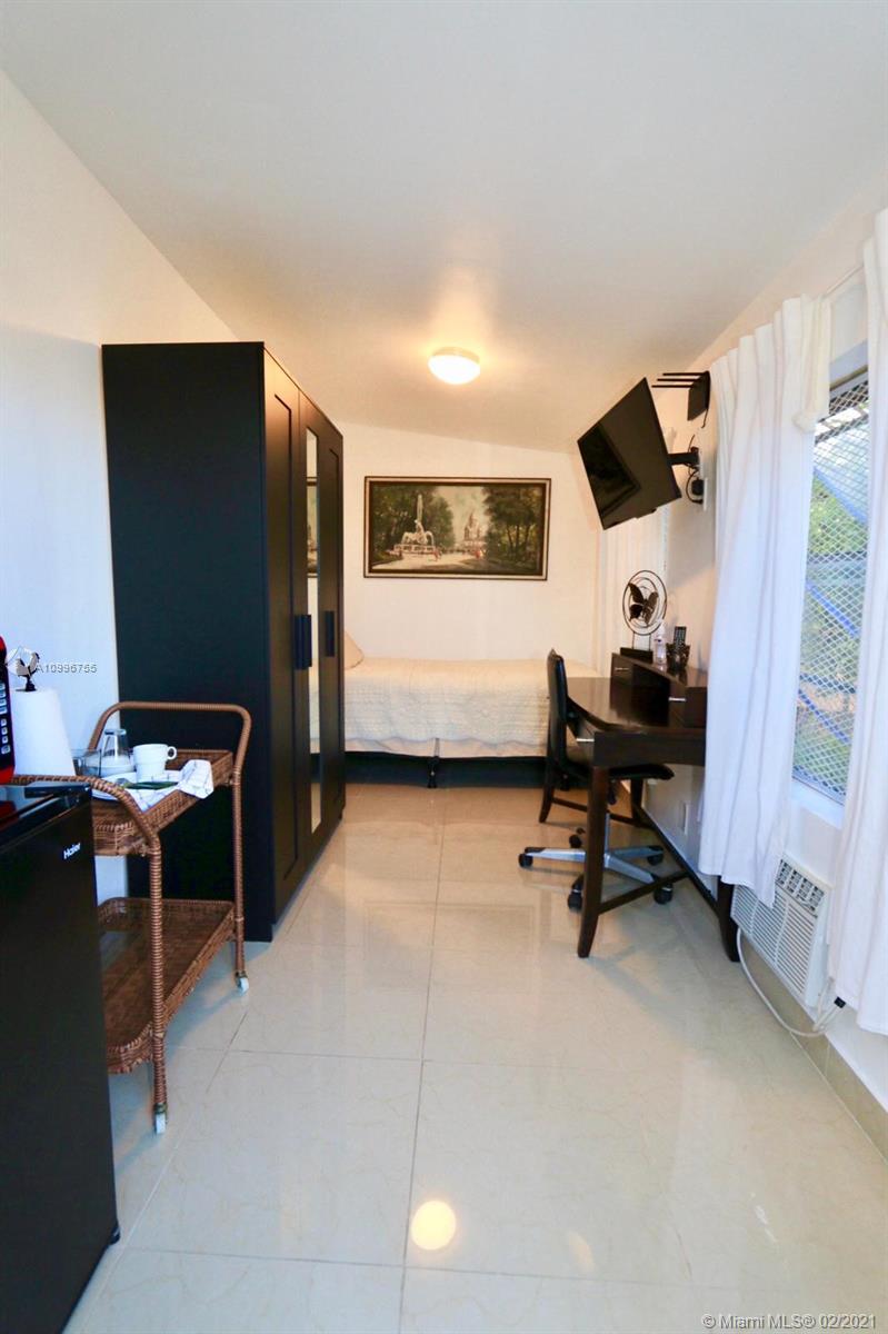 See details / 1370 sq. ft. $ 2021-02-09 0 Photo